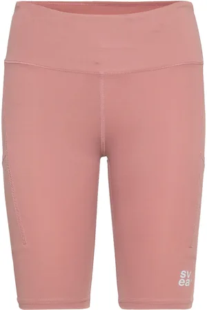 Svea W. Sporty Seam Shorts
