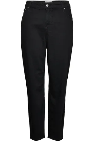 Calvin Klein Mom Jean Plus Black