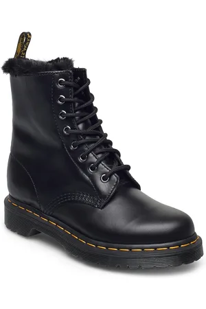 Dr. Martens 1460 Serena Atlas Black