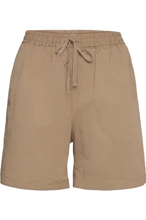 Filippa K Jessa Short Beige