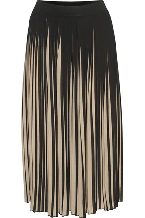 Culture Cucarly Skirt