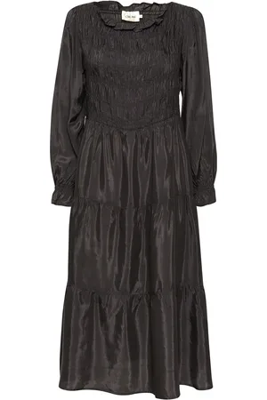 Cream Crhenva Dress - Zally Fit Black