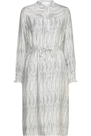 Levete Room Lr-Fever White