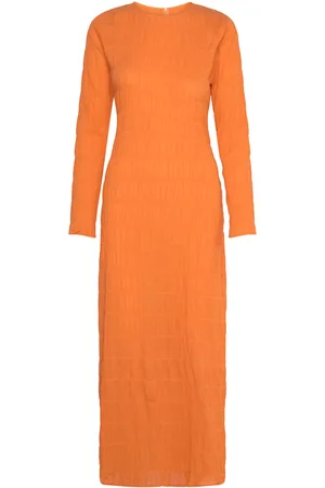 Résumé Reggyrs Dress