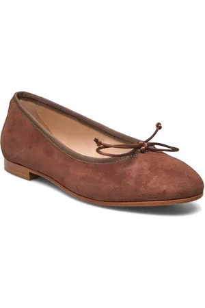A Pair Ballerina Classic Brown