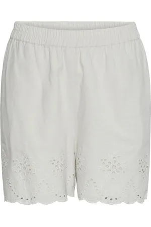 Pieces® Pcalmina Mw Embroidery Shorts Bc Cream