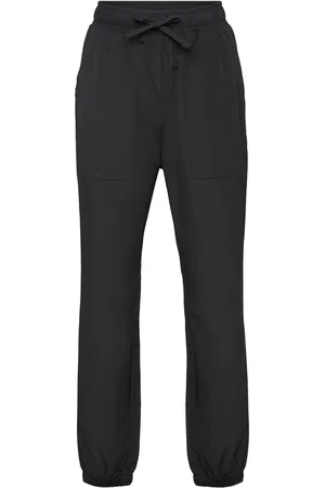 The New Tnjude Uni Pants Black