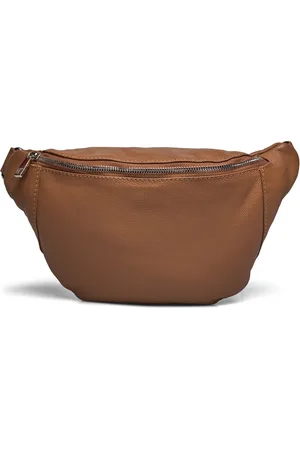 RE:DESIGNED EST 2003 Zenia Brown