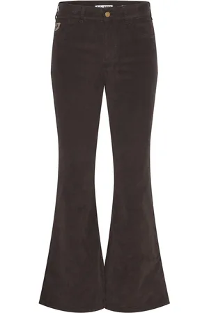 Lois Raval 16 Brown