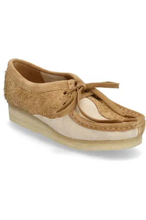 Clarks Wallabee. D Beige