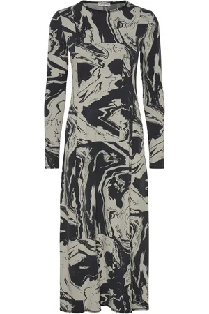 Marimekko Lumeeni Marras Black