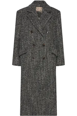 Stella Nova Coat With Straight Shoulders Black