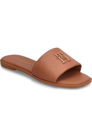 Tommy Hilfiger Th Logo Hardware Leather Mule Brown
