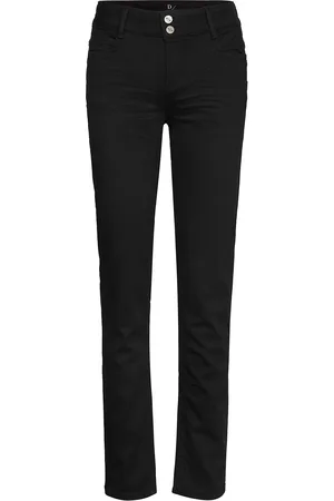 Denim Hunter 35 The Regitze Curved Black