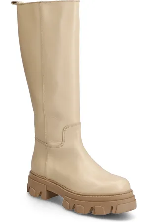 Bianco Biaginny Pull On Boot Crust