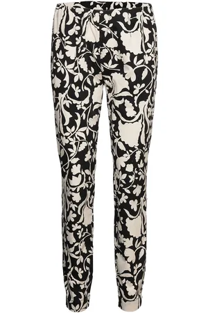Masai Poppy Regular Patterned