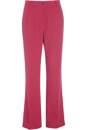 Dea Kudibal Rihanna Pink