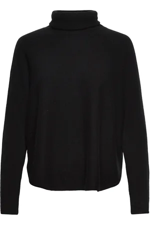Davida Cashmere Curved Turtleneck