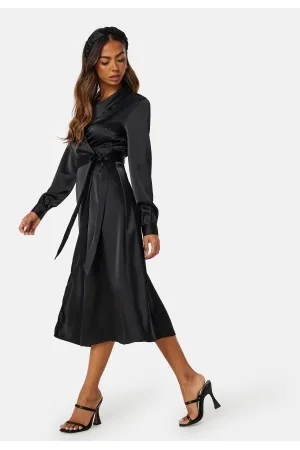 BUBBLEROOM Terilee Satin Wrap Dress 34