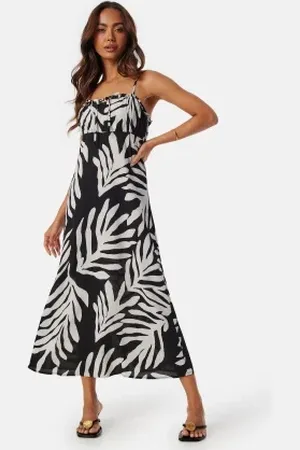 ONLY Onlnova life lux alexa long dress Black/Patterned S