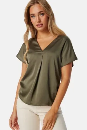 VILA Viellette V-neck S/S SATIN TOP 34