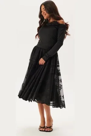 BUBBLEROOM Lace Skirt XS
