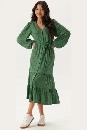 Happy Holly Soft Broderie Anglaise Dress 32/34