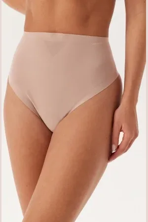 Calvin Klein Sculpted Firm Mesh Thong 7NS Cedar XS
