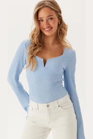 BUBBLEROOM Structured V-Neck Top XS