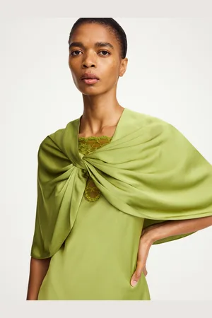 By Malene Birger Pinlos cape