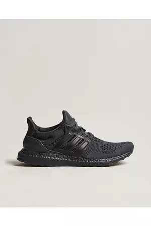 adidas Miehet Tennarit - Ultraboost 1.0 Running Sneaker Carbon/Black