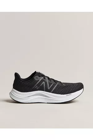 New Balance Miehet Kengät - FuelCell Propel v4 Black