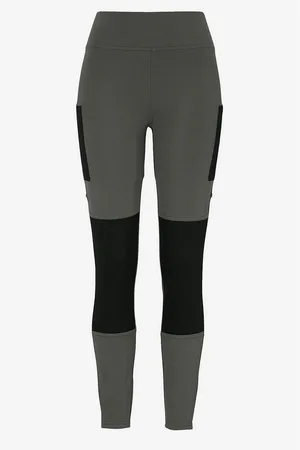 Cellbes Leggingsit sivutaskuilla