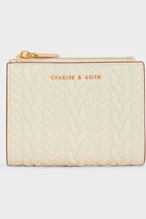 CHARLES & KEITH Apolline Textured Top-Zip Wallet