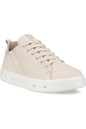 Ecco Street 720 W