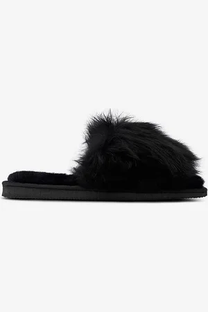 Shepherd Tessan-sisätohveleissa slip on-malli lampaannahkaa