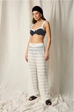 JOELLE Housut Coral Crochet