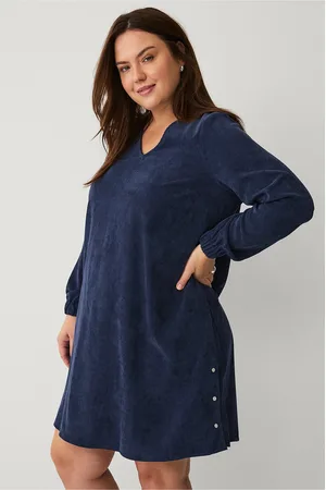 Zizzi Samettimekko vElena L/S Abk Button Dress