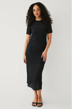 MANGO Mekko Dress Xcarlis