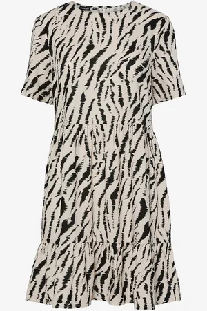Pieces® Mekko pcTarlem SS Dress Wvn