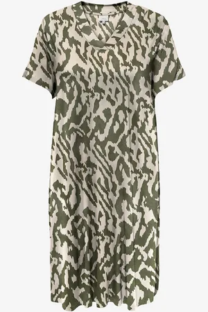ONLY Mekko carFyrla S/S V-neck Blk Aop Dress