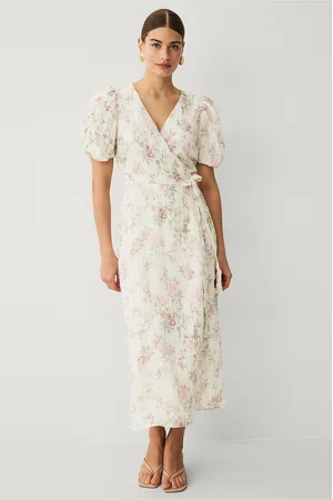 Gina Tricot Kietaisumekko Wrap Dress