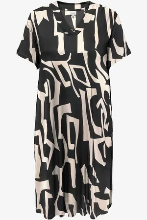 ONLY Mekko carFyrla S/S V-neck Blk Aop Dress