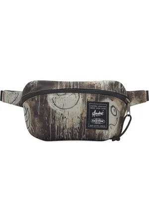 Eastpak X André Saraiva Sommar Waistpack in | END. Clothing