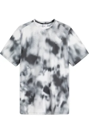Nike Breathe T-Shirt in , Size Large | END. Clothing