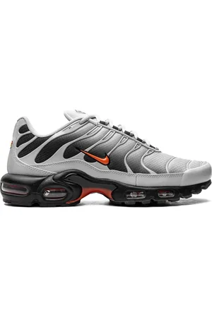 Nike Air Max Plus "Wolf Picante Red" sneakers