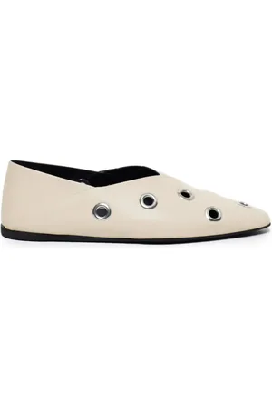 Closed Leather ballet flats