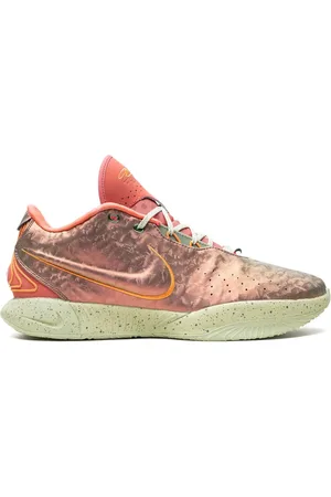 Nike LeBron 21 "Queen Conch" sneakers
