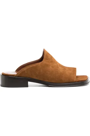 REJINA PYO Flat sandals