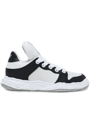 Maison Mihara Yasuhiro Wayne low-top leather sneakers